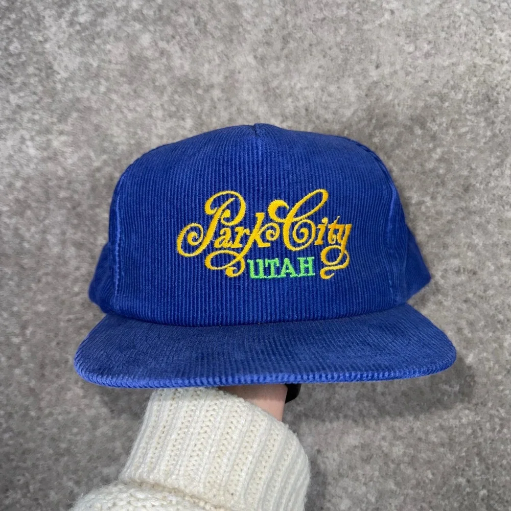 VTG Park City Utah Corduroy Ski‎ Hat Blue Yellow Embroidered Snapback Yupoong